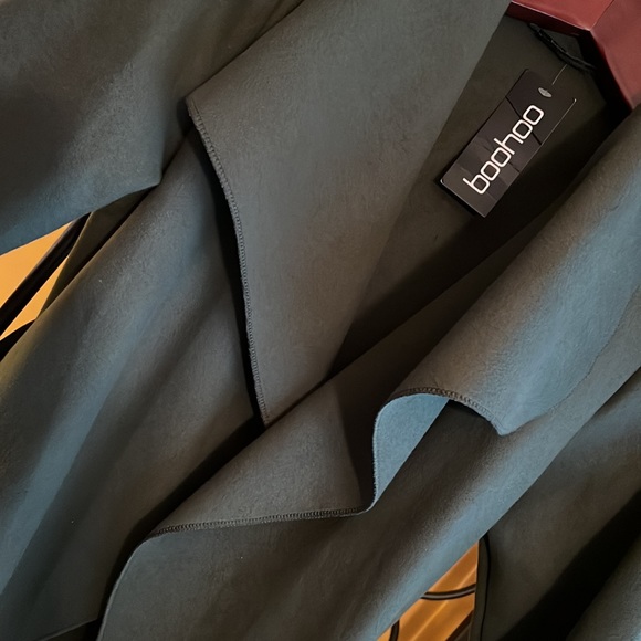 BOOHOO Kate Belted Shawl Collar Coat - Picture 8 of 10